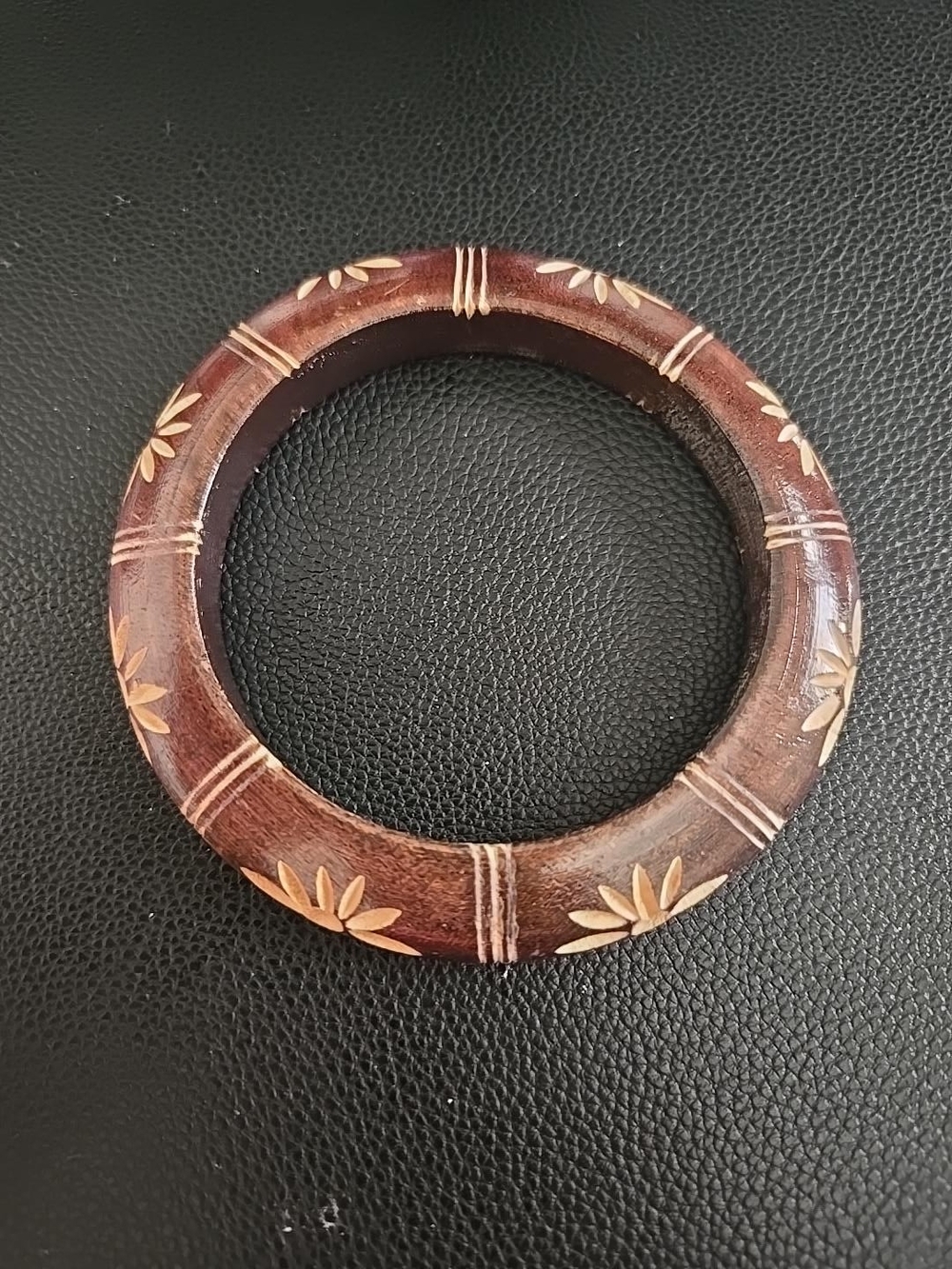 Handmade Brown Floral-Accent Bangle Bracelet - Women Jewelry - Picture 2 of 2